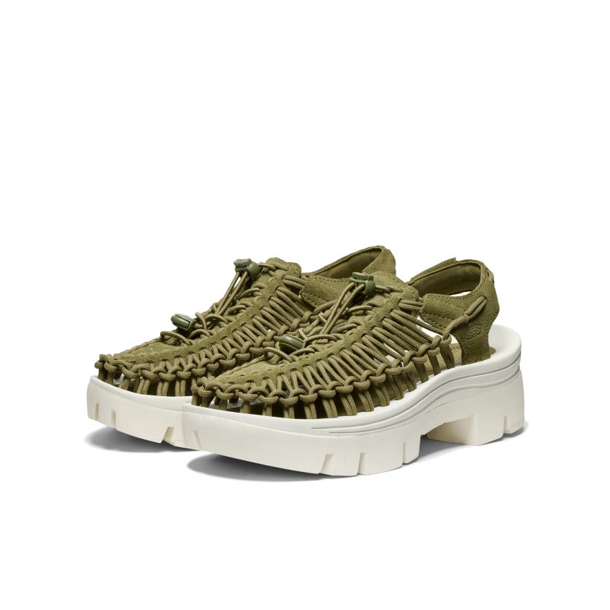 UNEEK PLT Sneaker: Martini-Olive-Zauber für alle! Unisex-Sneaker, Sternenweiß akzentuiert – dein neuer Lieblingsschuh!